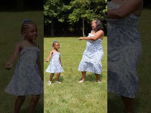 We had to get in on this #justinbieber transition trend!  #transitions #mommydaughter #dance #viral
